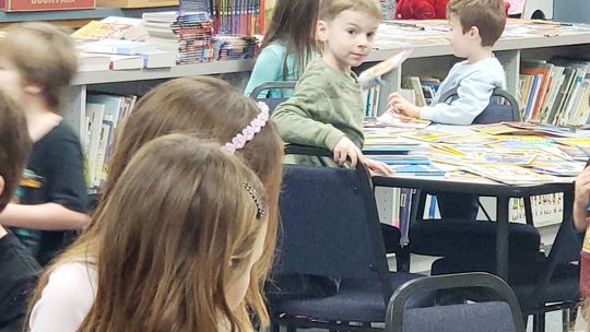 Idaho Hill Elementary celebrates Read Across America