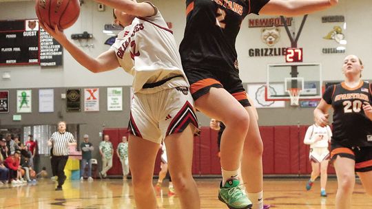 Lady Spartans slay Grizzlies