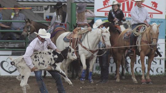 McMillan wins rodeo’s Linderman award