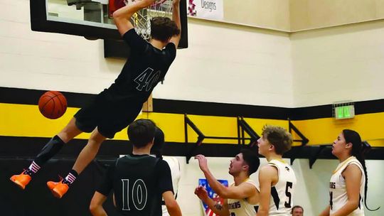 Selkirk boys get narrow win at Cusick