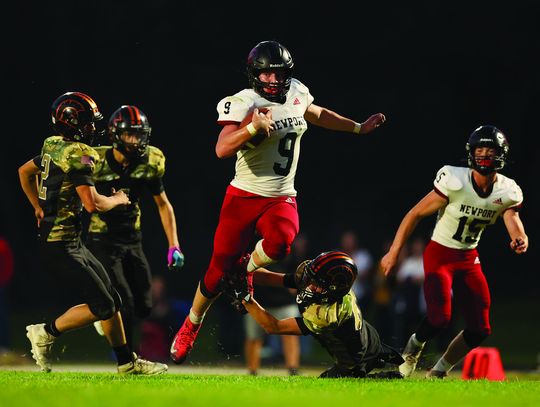 Big plays, turnovers key in Newport win