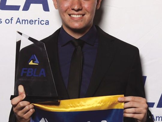 Newport high schooler wins national event