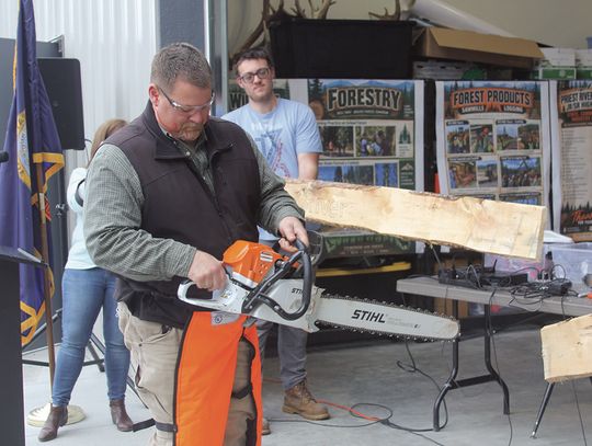 Priest River forestry teacher turns vision into new student shop