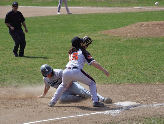 Rangers sweep Republic