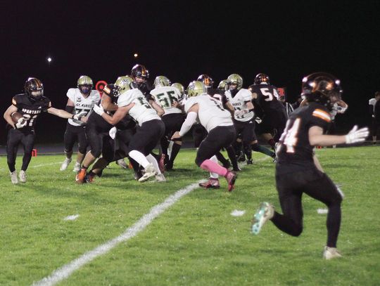 Spartans hold on for 16-15 win