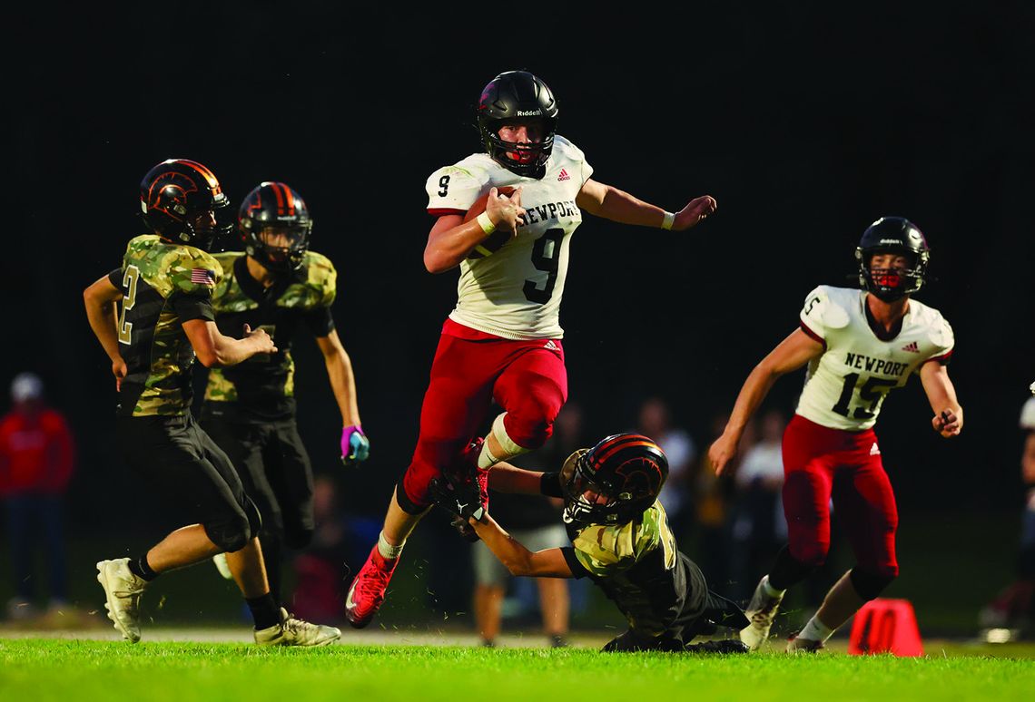 Big plays, turnovers key in Newport win