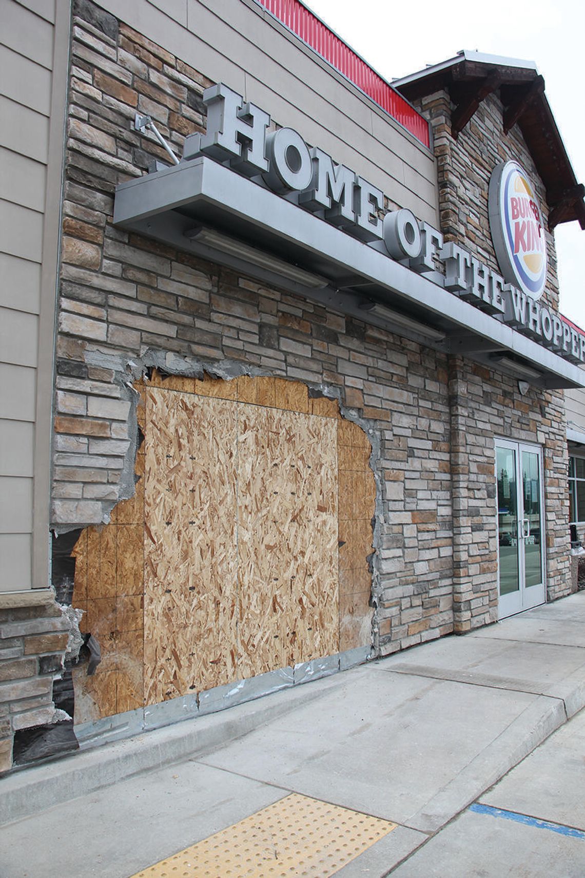 Car crash closes Oldtown Burger King Car crash closes Oldtown Burger King