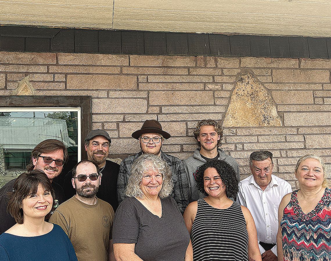 Local theatre troupe presents murder mystery Local theatre troupe presents murder mystery