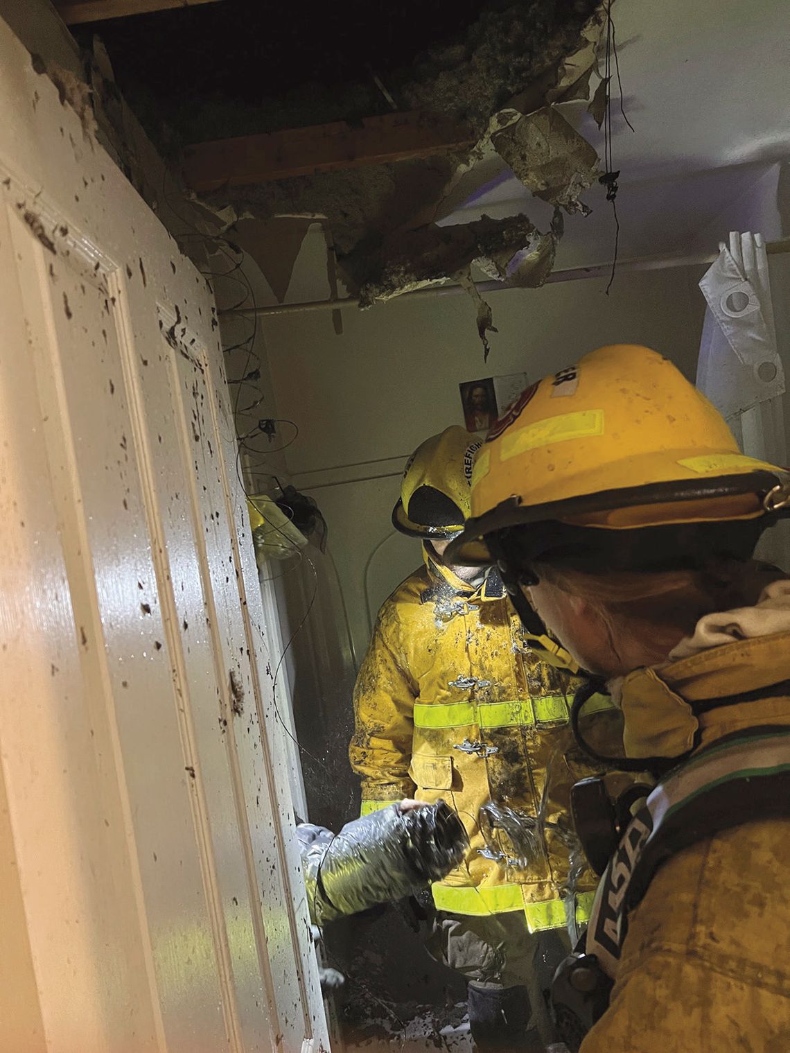 Neighbors, working smoke alarm curb fire