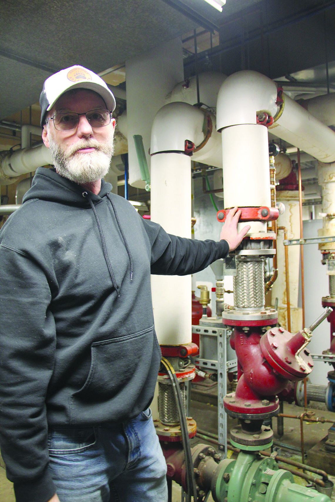 Newport school staff explain bond improvements Newport school staff explain bond improvements