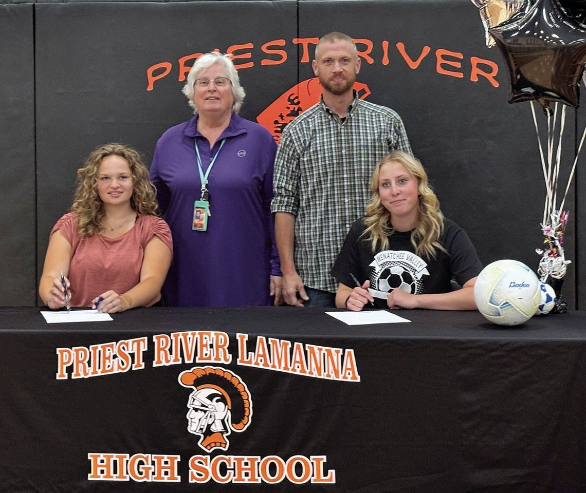 Spartans sign soccer scholarships