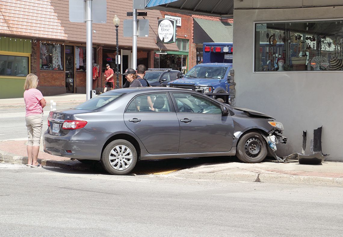 Three vehicles crash downtown on same day Three vehicles crash downtown on same day
